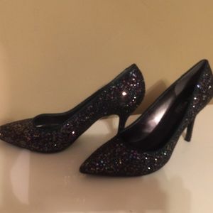 NINE WEST BLUE CRYSTAL PUMPS
